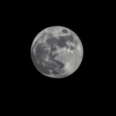 Artemis II registra imagem inédita da Lua