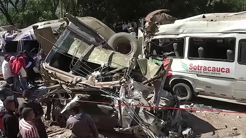 Ataque com explosivos na Colômbia deixa 20 mortos