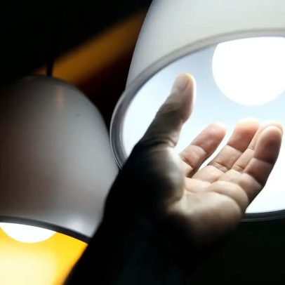 Aneel aprova reajustes e tarifa de luz sobe para 22 milhões de consumidores