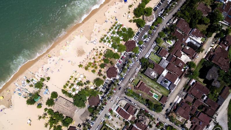 Caraguatatuba, no litoral norte de São Paulo, comemora aniversário de emancipação política.