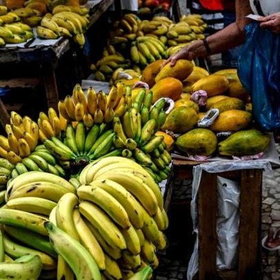 IPCA-15 sobe 0,89% em abril, abaixo do esperado, e aumenta a incerteza sobre juros