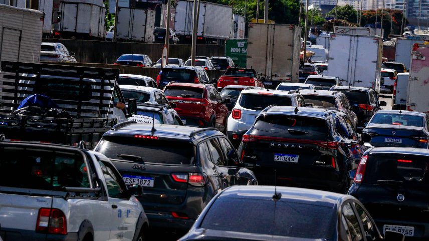 Tiradentes: melhores e piores horários para pegar as estradas em SP