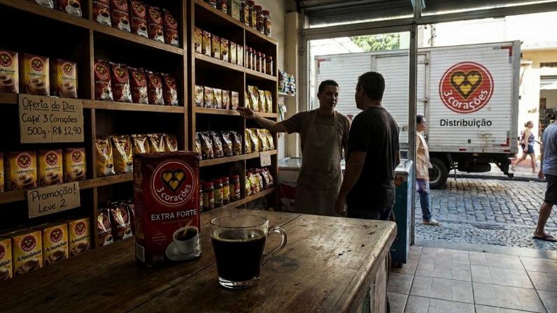 A gigante do café que domina o mercado nacional com uma logística de entrega ultra eficiente