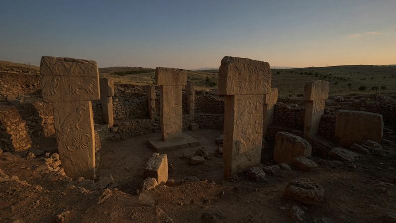 Templo de 11.500 anos com pilares de 16 toneladas redefine a engenharia