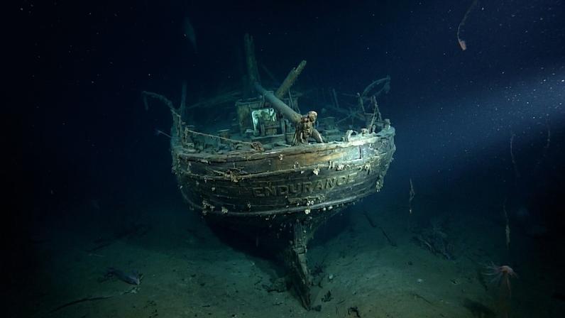 No fundo de um dos mares mais hostis do mundo, uma relíquia de madeira resiste intacta há mais de um século sem sofrer apodrecimento