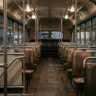Ônibus de 1955 que mudou a história dos direitos civis vira monumento nacional