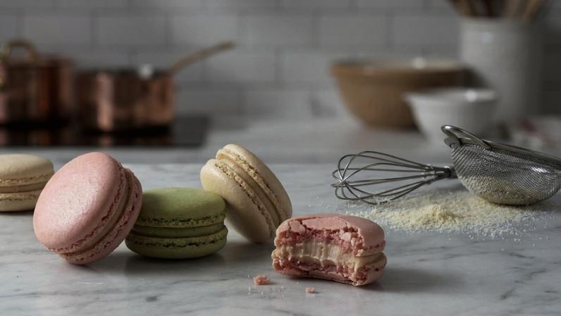 Guia de 15 minutos para bater merengue perfeito e macarons franceses
