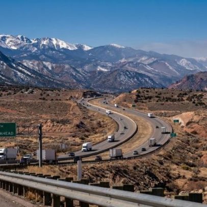 Rodovia de 1.710 km nas Montanhas se torna eixo principal do Oeste