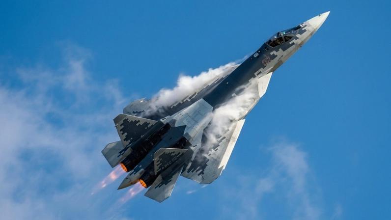 (Imagem ilustrativa)Aeronave russa de superioridade aérea com capacidade de manobra avançada por empuxo vetorado