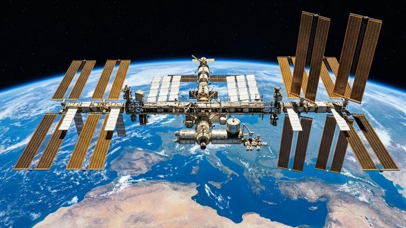 (Imagem ilustrativa)Estação espacial de dimensões monumentais planejada para o descomissionamento no Ponto Nemo