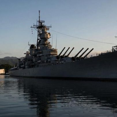 USS Missouri, de 270 m, encerrou a Segunda Guerra e hoje é monumento no Havaí