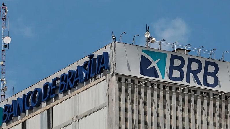 Na imagem, a fachada do BRB (Banco de Brasília)