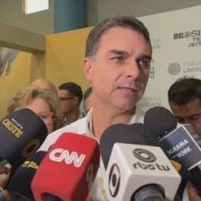 Flávio defende redução da carga tributária e reforma do Judiciário