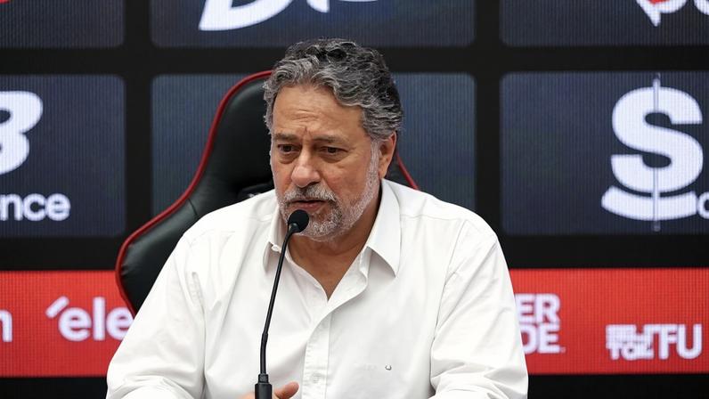 Casares tenta suspender investigação sobre camarotes no São Paulo