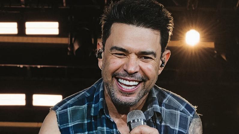 Zezé Di Camargo apresenta filha de 1 ano em aula de música