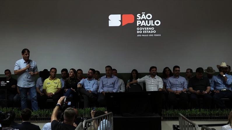 Tarcísio de Freitas durante anúncio de pacote de Investimentos do Governo de São Paulo para o Agro Paulista