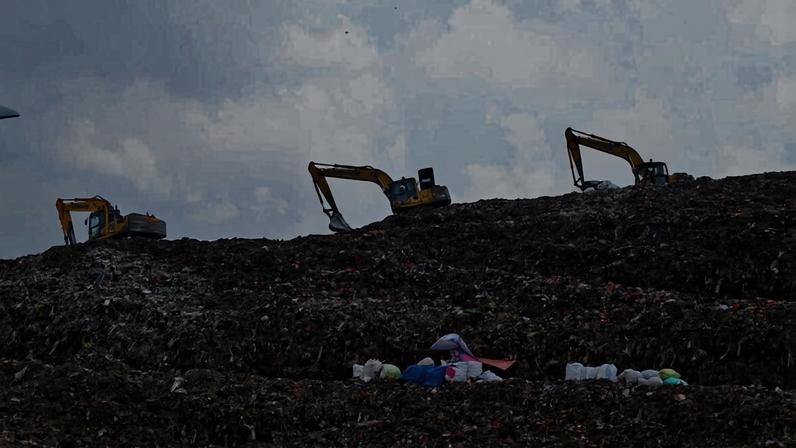Indonésia aumenta combate ao lixo com investigação sobre desastre de aterro