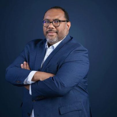 Embraer promove Felipe Santana a CFO após saída de Garcia para Azul