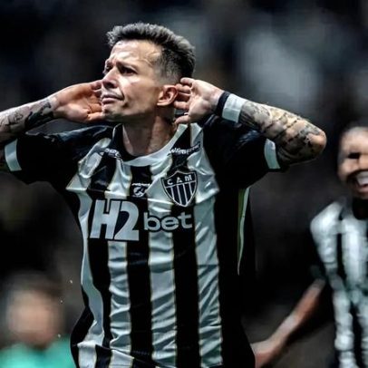 Bernard pede desculpas à torcida do Atlético-MG após gesto polêmico