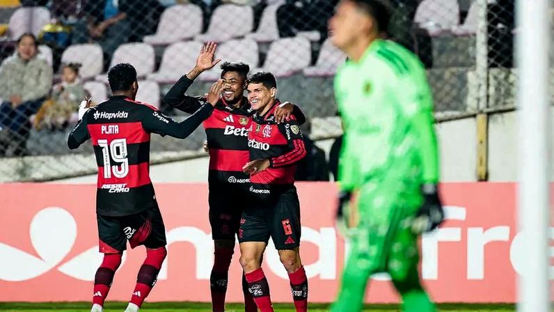 Bruno Henrique comemora gol do Flamengo diante do Cusco pela Libertadores (Foto: Gilvan de Souza / Flamengo)