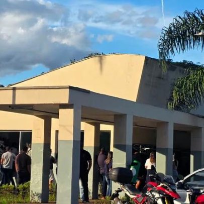 Comoção marca velório de jovem morta em acidente no Minhocão, Itabirito