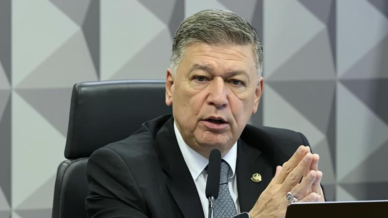 O presidente da CPMI do INSS, senador Carlos Viana (Podemos-MG)