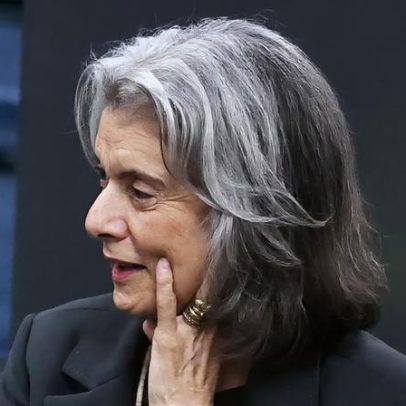 Pedido para Cármen Lúcia deixar o cargo fica para depois