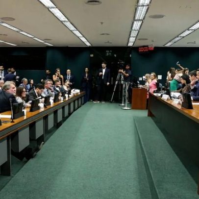 CCJ analisa PEC que pode acabar com escala 6x1 nesta quarta-feira (22)