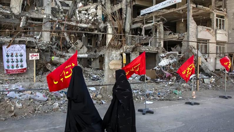 Irã rejeita cessar-fogo dos EUA e Brent sobe; pressão sobre o Golfo aumenta