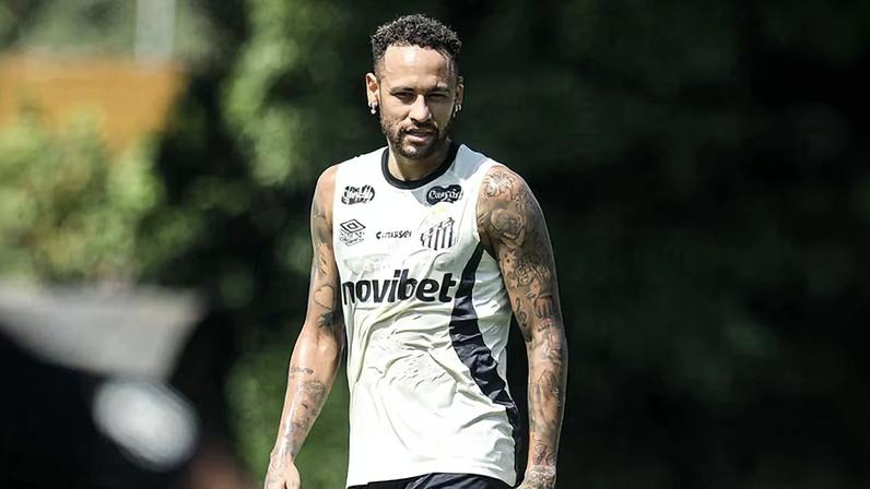 Neymar convive com lesões recentemente e não tem sequência de jogos