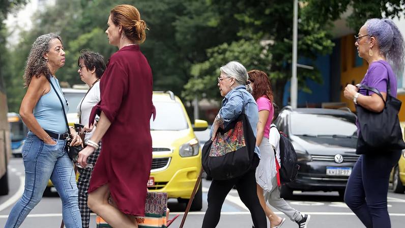 Levantamento mostra que levantamento mostra que as grerações de brasileiros combinam visões progressistas e conservadoras a depender do tema