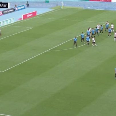Kawasaki Frontale empata 1 a 1 com Urawa Reds com gol de Kenta Nemoto