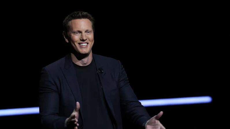 O CEO da Paramount Skydance, David Ellison, falou a donos de salas de cinema durante a CinemaCon