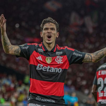 Flamengo vence o Vitória na Copa do Brasil em jogo de gols no Maracanã