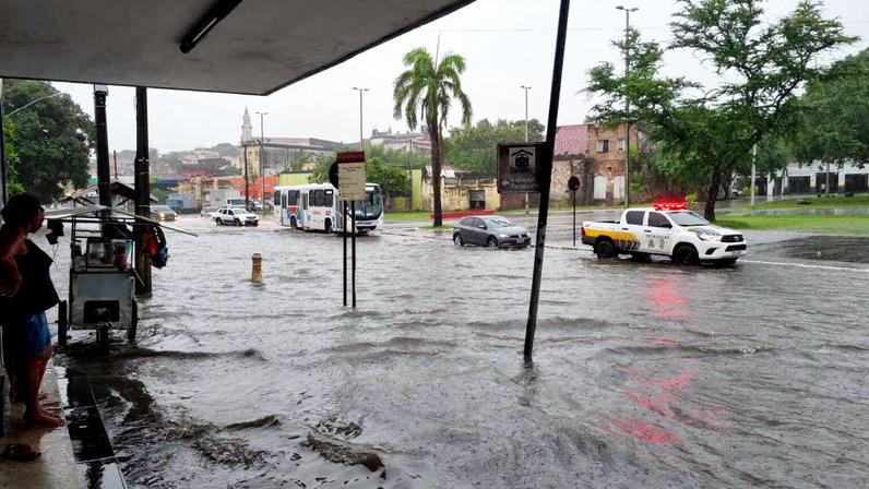 CBTU suspende viagens de trem em João Pessoa por chuvas intensas