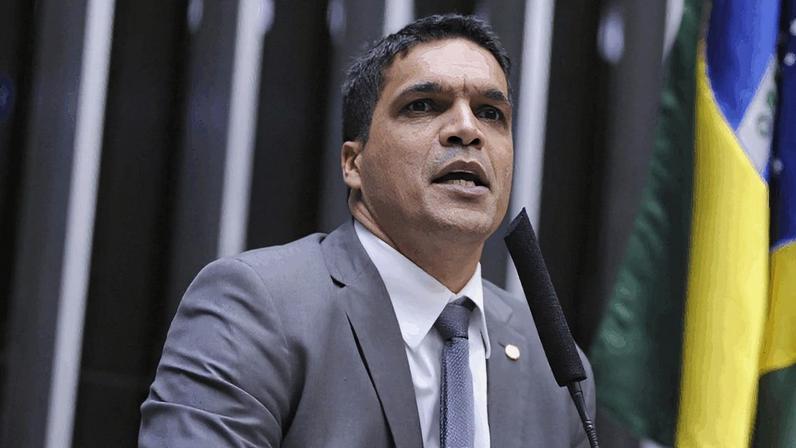 Daciolo anuncia pré-candidatura à Presidência pelo Mobiliza