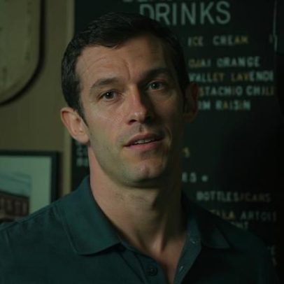 Novo romance 'Só Por Uma Noite' com Callum Turner ganha trailer oficial