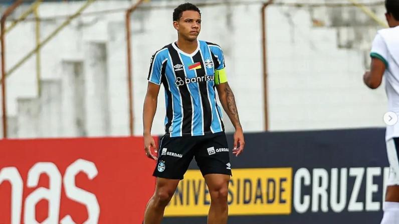 Viery passa a integrar elenco profissional do Grêmio na pré-temporada (Foto: Arquivo Pessoal)