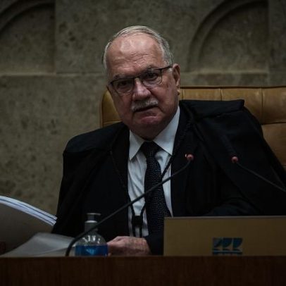 Embate entre Gilmar Mendes e Alessandro Vieira aumenta pressão sobre Fachin