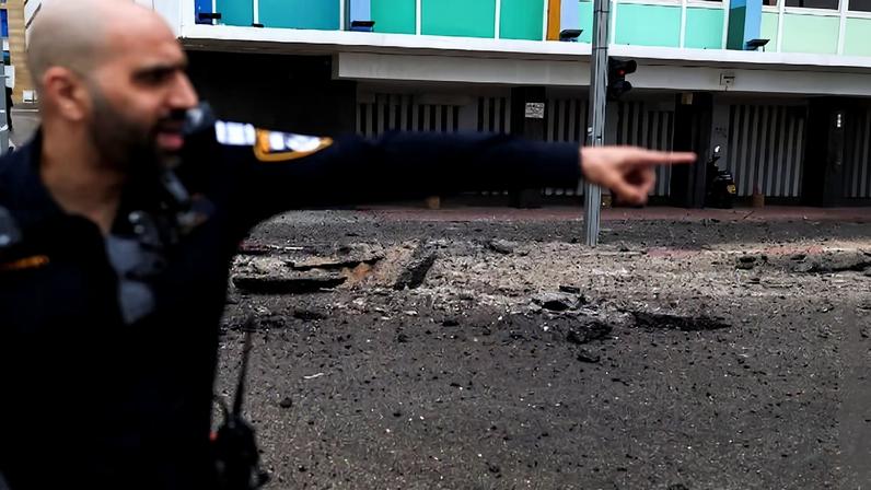 Irã lança ataques com mísseis contra Tel Aviv