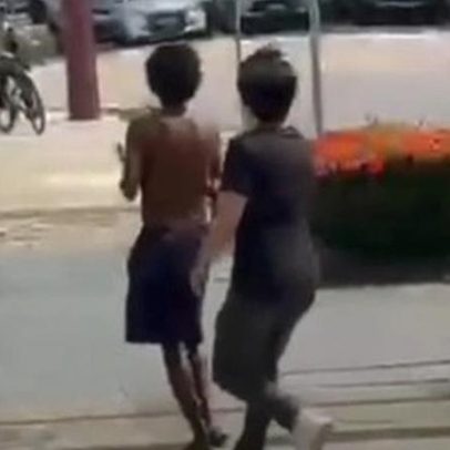 Vítima de agressão com choque por alunos segue internada no Pará