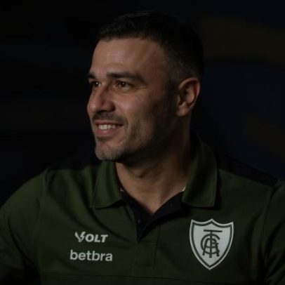 América-MG anuncia Roger Silva como novo treinador após demissão de Valentim