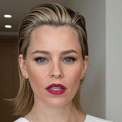 Elizabeth Banks revela ter passado por 9 fertilizações in vitro para ter filhos