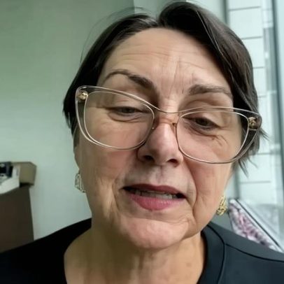 Irmã de Bolsonaro diz que só quer a eleição de Flávio
