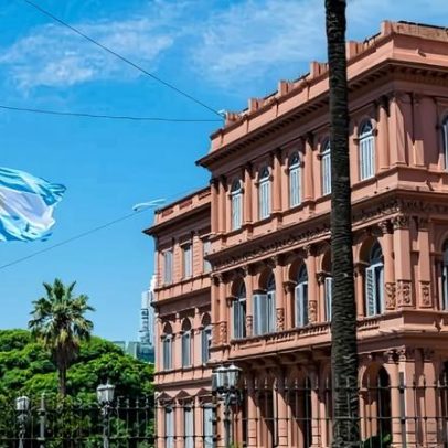 Argentina impede entrada de jornalistas na sede do governo por espionagem