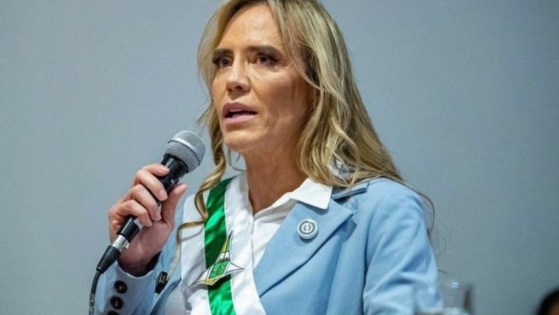 Celina Leão busca apoio federal para crise de R$ 8,8 bi no BRB