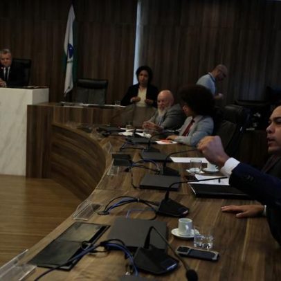 Advogado e deputado do PT trocam acusações; veja o vídeo