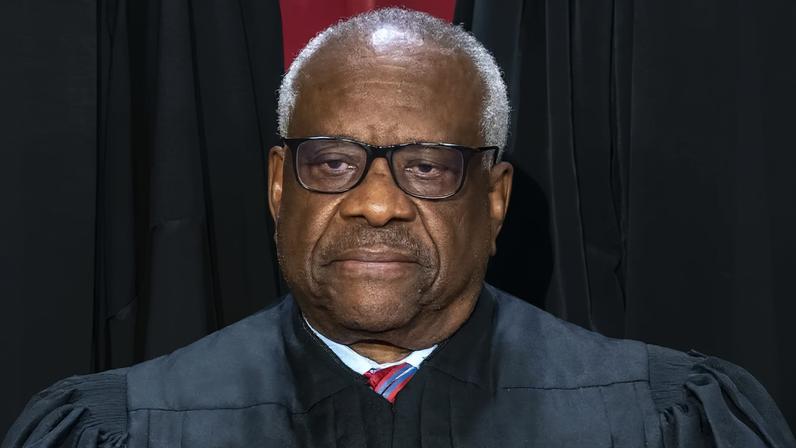 Clarence Thomas, juiz da Suprema Corte dos Estados Unidos. (Foto: EFE/EPA/SHAWN THEW)