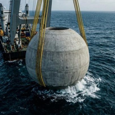 Esfera de concreto de 400 t submersa a 800 m pode tornar o oceano a maior bateria renovável
