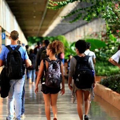 Governo celebra derrubada de lei que proibia cotas raciais em SC